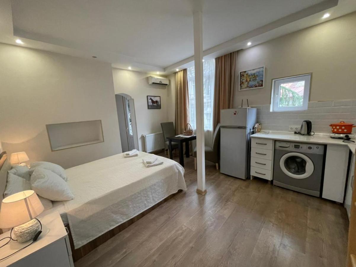 טביליסי Georgian Guest House On Asatiani מראה חיצוני תמונה