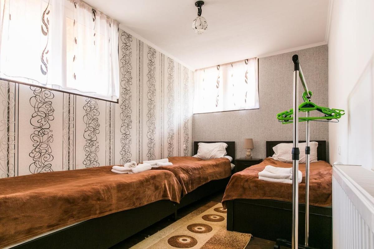טביליסי Georgian Guest House On Asatiani מראה חיצוני תמונה