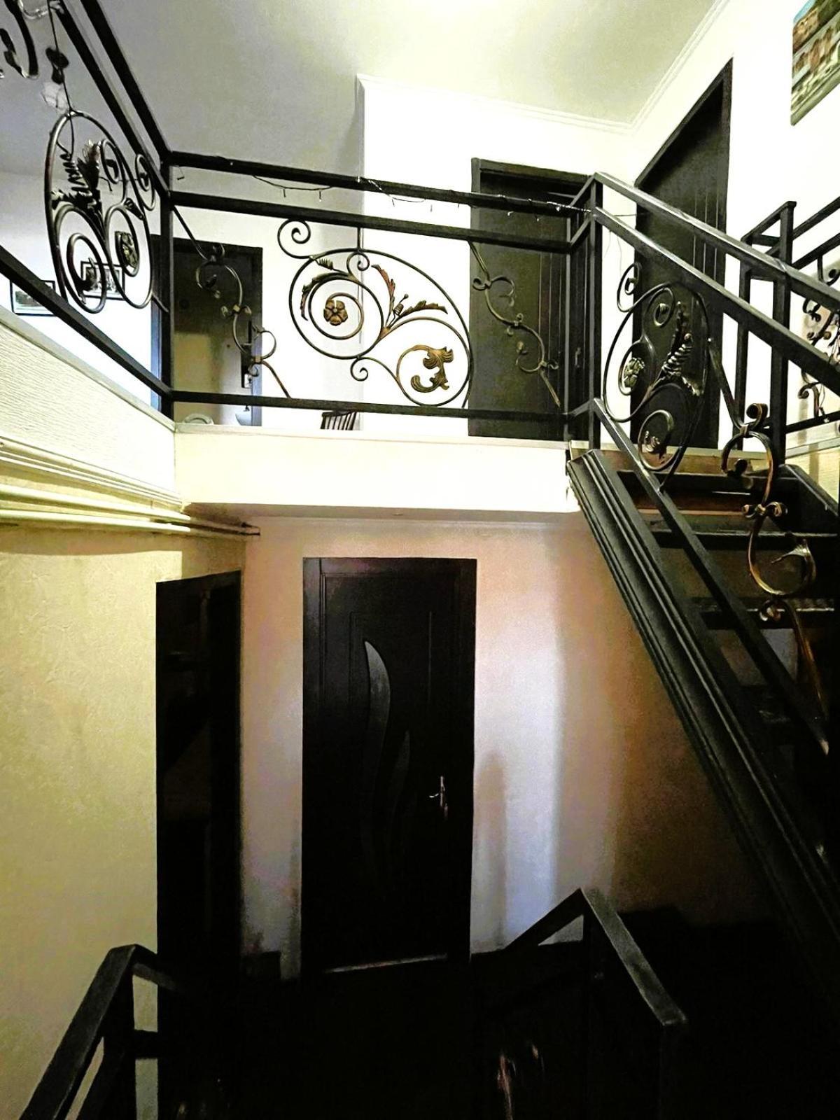 טביליסי Georgian Guest House On Asatiani מראה חיצוני תמונה