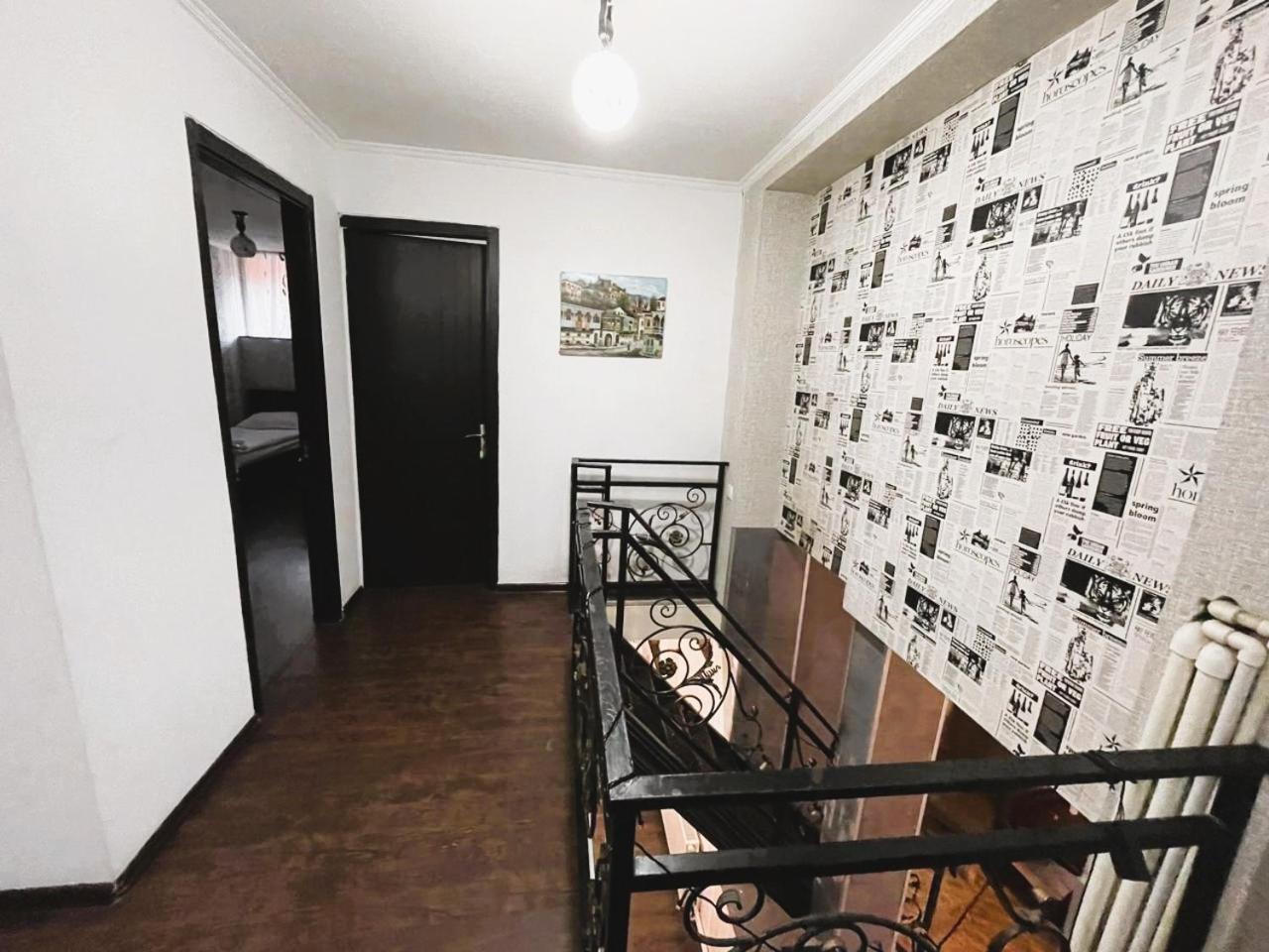 טביליסי Georgian Guest House On Asatiani מראה חיצוני תמונה