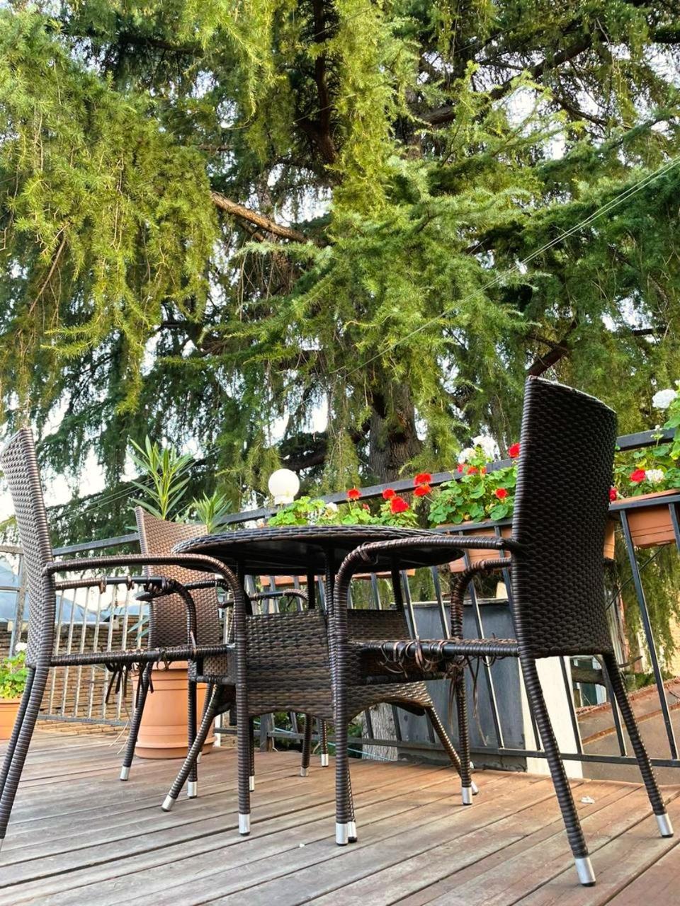 טביליסי Georgian Guest House On Asatiani מראה חיצוני תמונה