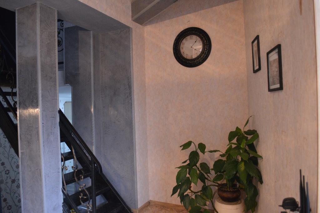 טביליסי Georgian Guest House On Asatiani מראה חיצוני תמונה