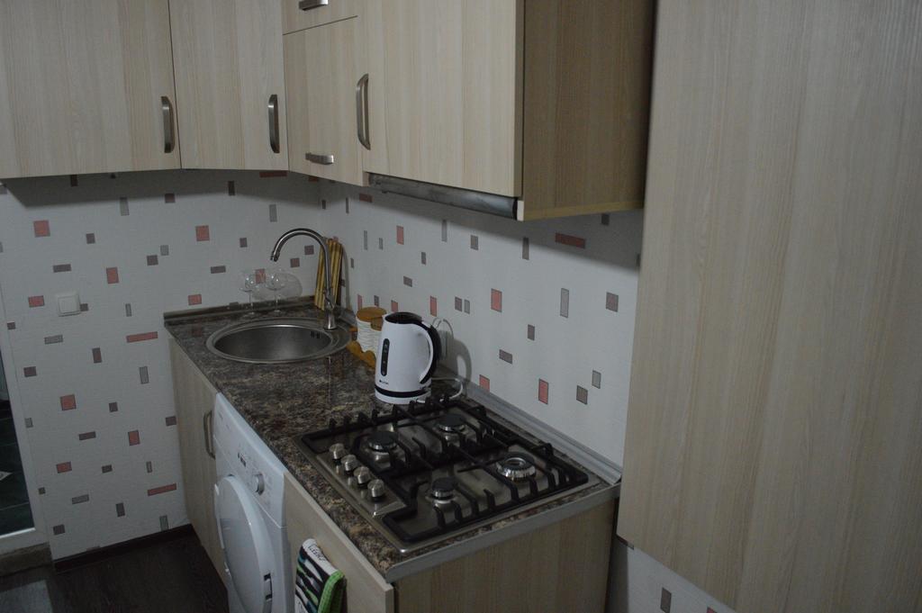 טביליסי Georgian Guest House On Asatiani מראה חיצוני תמונה
